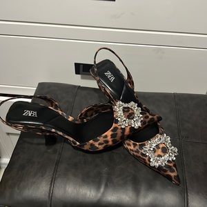 Hermoso tacones, animal print, nuevos sin usar